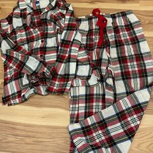 Old Navy Woman’s Plaid Pajama Set - Red, White, and Black